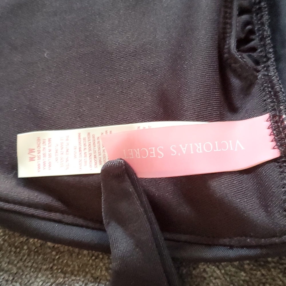 Victoria's secret black bikini top triangle medium - Picture 3 of 3